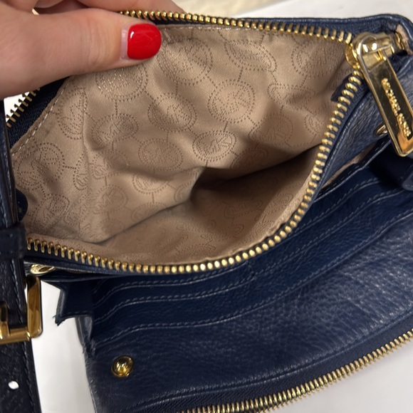 MK cross body - Picture 4 of 6